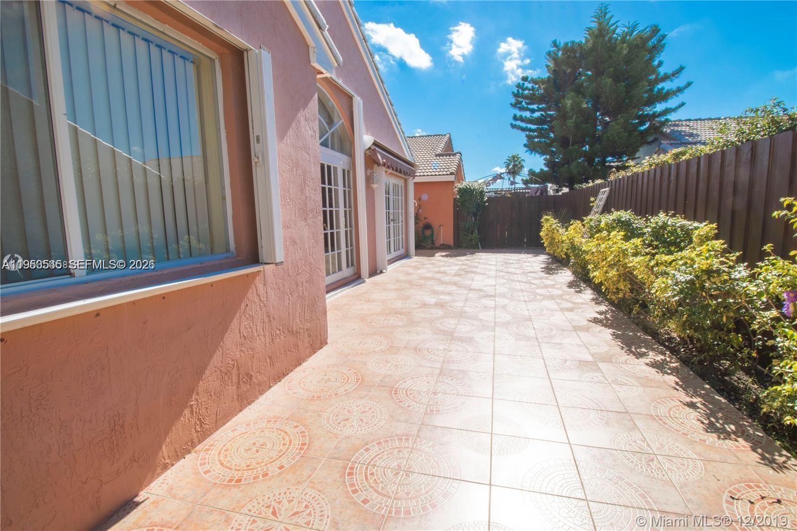 8224 Southwest 157th Court Miami, FL 33193 - Photo 16 of 18