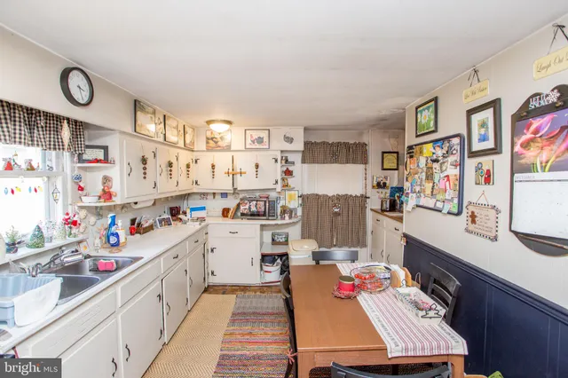 $540,000 | 309-311 Harrison Street, Frenchtown, NJ 08825