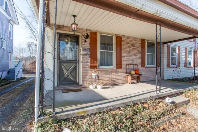 $540,000 | 309-311 Harrison Street, Frenchtown, NJ 08825