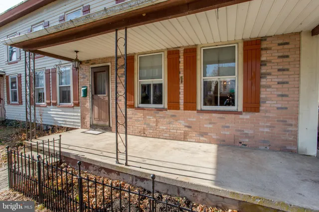 $540,000 | 309-311 Harrison Street, Frenchtown, NJ 08825