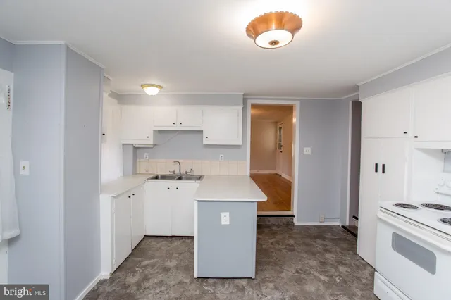 $540,000 | 309-311 Harrison Street, Frenchtown, NJ 08825