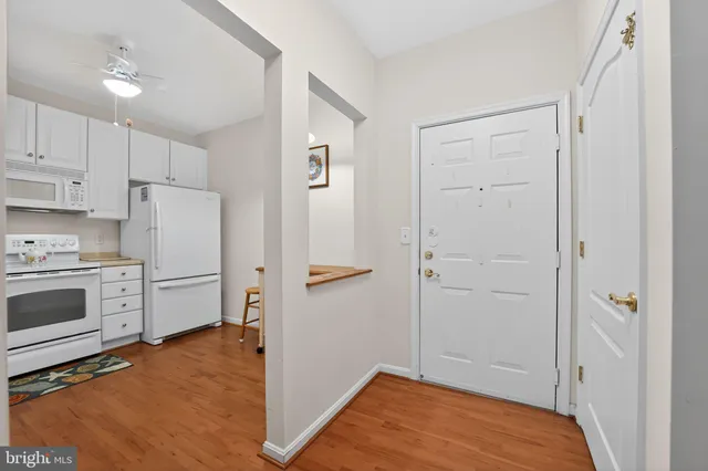 $410,000 | 7315 Maplecrest Road, Unit 404, Elkridge, MD 21075