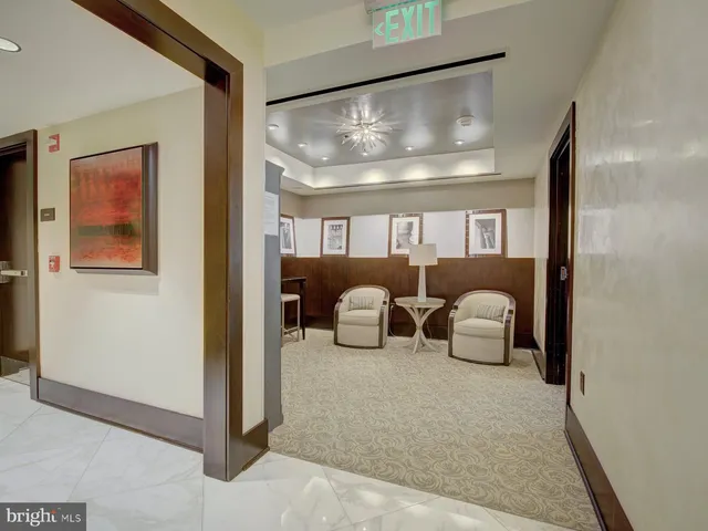 $3,950 | 1111 19th Street North, Unit 1509, Arlington, VA 22209