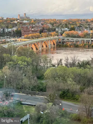 $3,950 | 1111 19th Street North, Unit 1509, Arlington, VA 22209