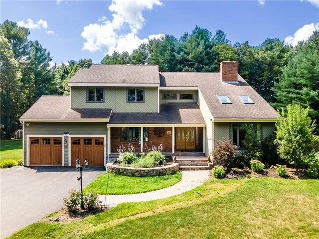 $899,900 | 39 Sumner Brown Road, Cumberland, RI 02864