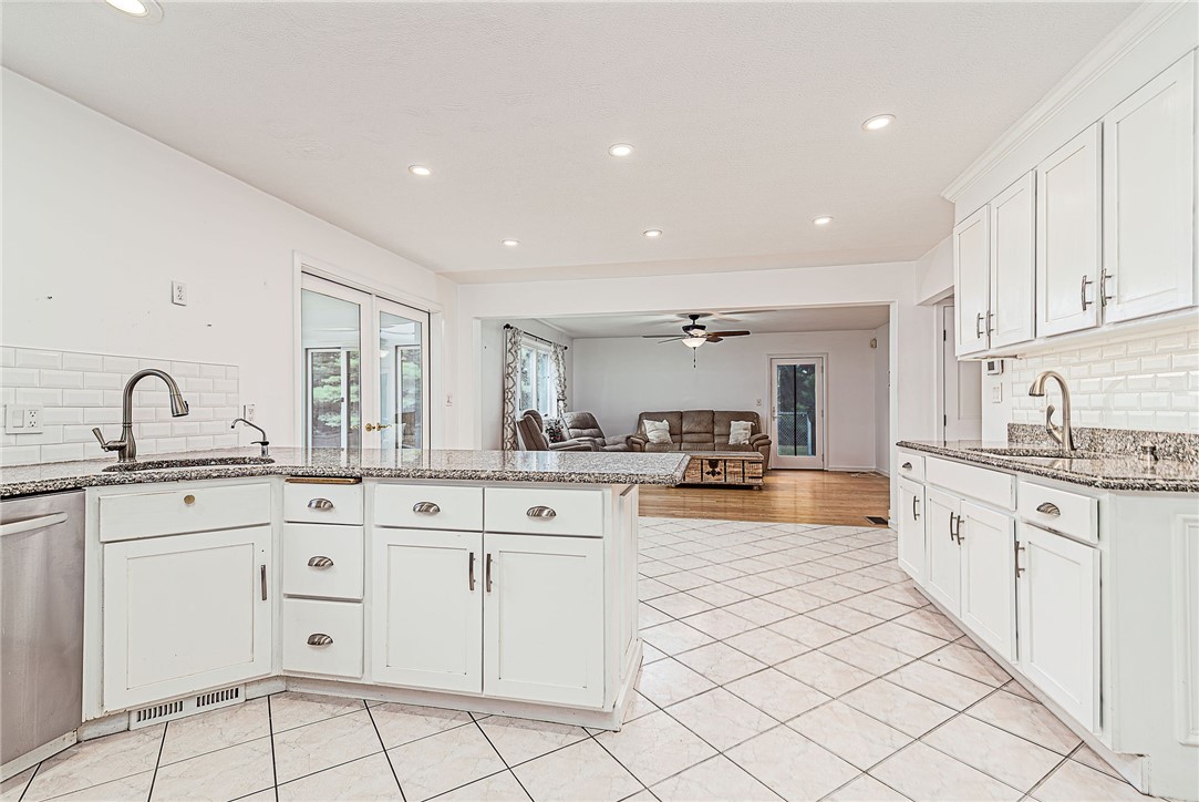 39 Sumner Brown Road Cumberland, RI 02864 - Photo 14 of 48