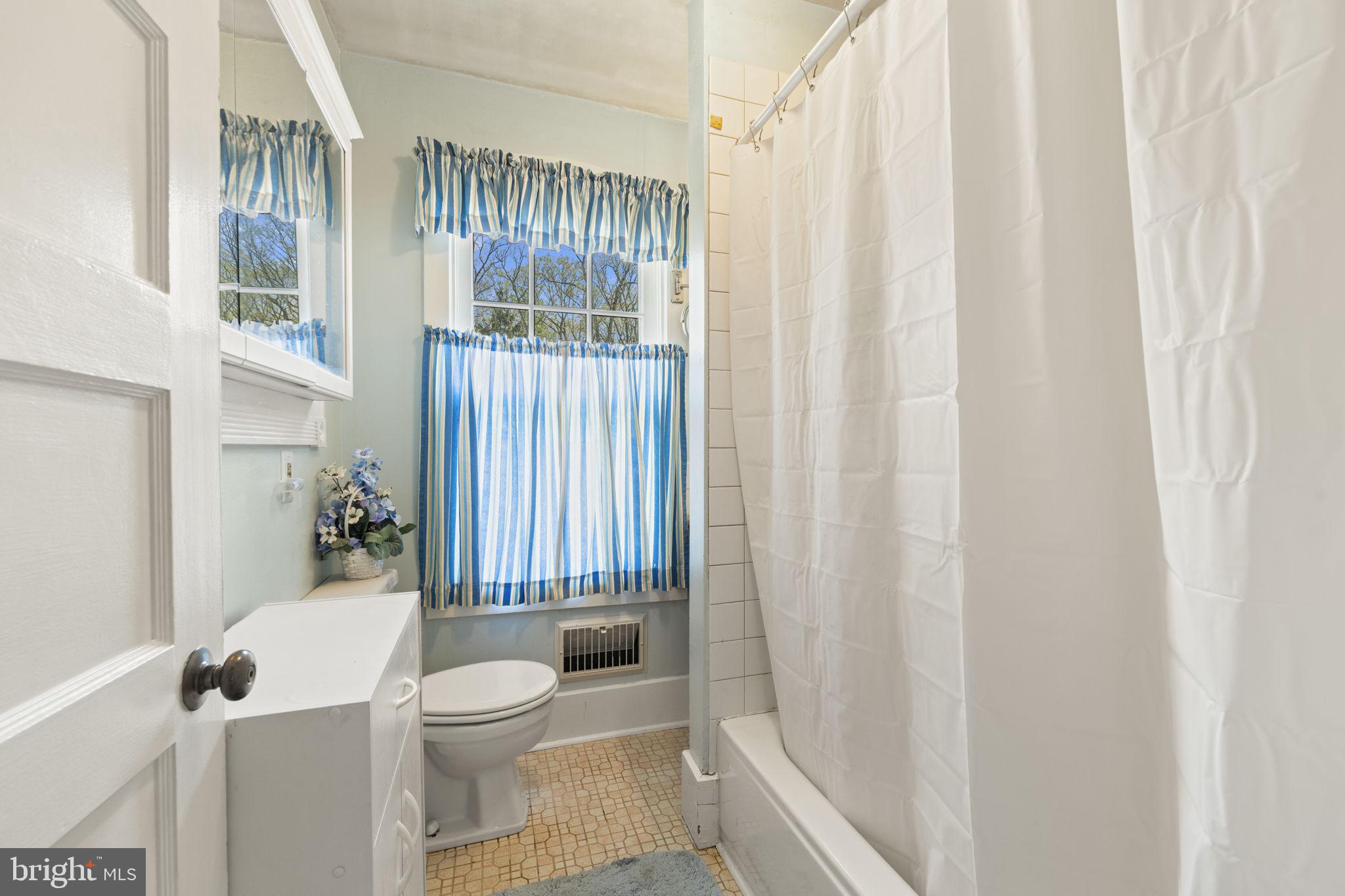 186 South Rte 73 Hammonton, NJ 08037 - Photo 23 of 38 a bathroom with a toilet and a shower