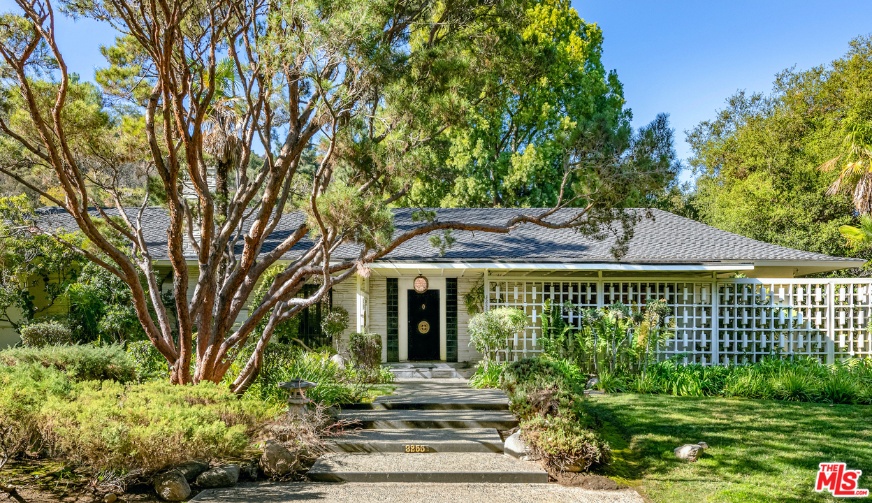 3255 Fryman Road Studio City, CA 91604 - Photo 1 of 35 Gallery Image 1