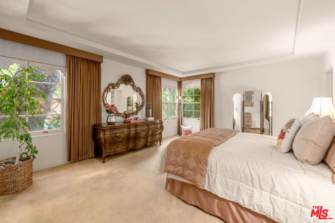 3255 Fryman Road Studio City, CA 91604 - Photo 14 of 35 Gallery Image 14