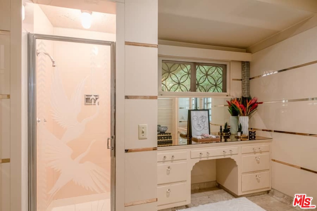 3255 Fryman Road Studio City, CA 91604 - Photo 16 of 35 Gallery Image 16