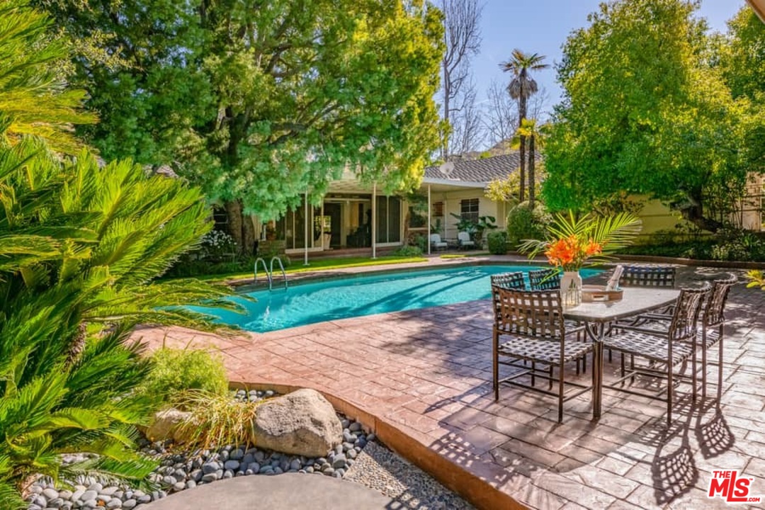 3255 Fryman Road Studio City, CA 91604 - Photo 25 of 35 Gallery Image 25