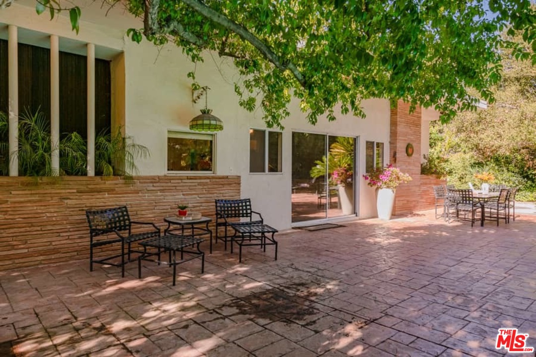 3255 Fryman Road Studio City, CA 91604 - Photo 29 of 35 Gallery Image 29