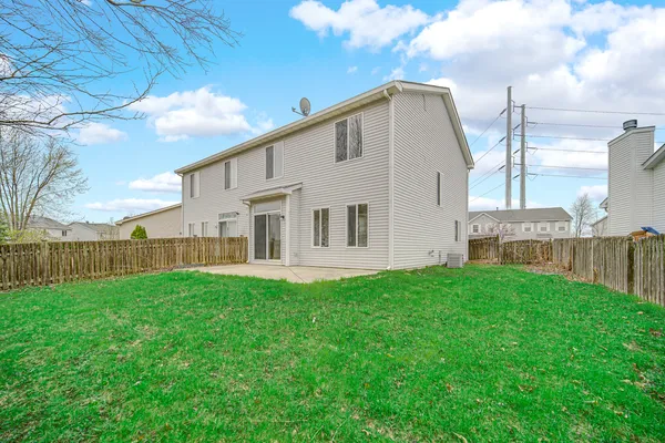 $286,900 | 2261 Rebecca Circle, Montgomery, IL 60538
