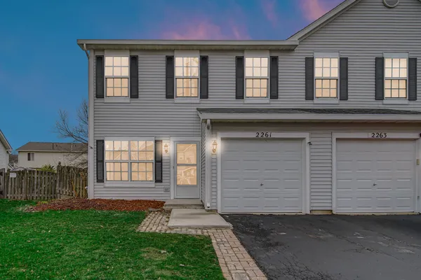 $286,900 | 2261 Rebecca Circle, Montgomery, IL 60538