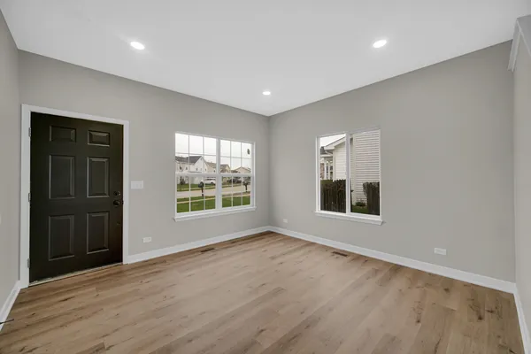 $286,900 | 2261 Rebecca Circle, Montgomery, IL 60538