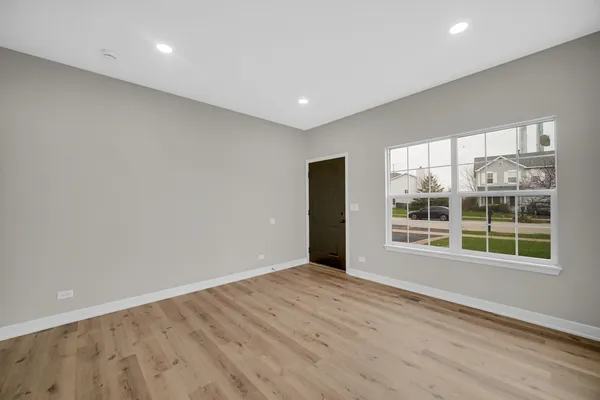 $286,900 | 2261 Rebecca Circle, Montgomery, IL 60538