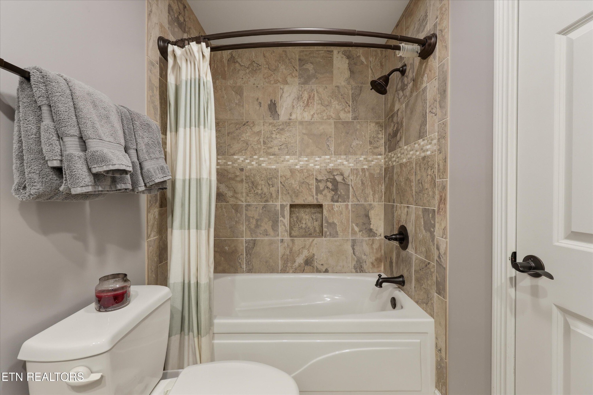 1804 Hopewell Road Knoxville, TN 37920 - Photo 27 of 47