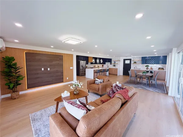 $1,999,000 | 225 Aikane Street, Kailua, HI 96734