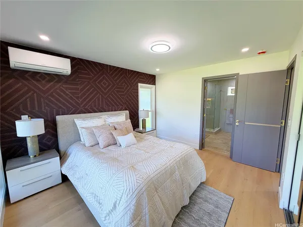 $1,999,000 | 225 Aikane Street, Kailua, HI 96734