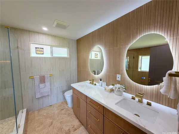 $1,999,000 | 225 Aikane Street, Kailua, HI 96734