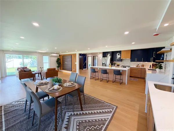 $1,999,000 | 225 Aikane Street, Kailua, HI 96734
