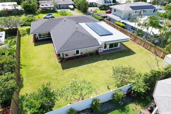 $1,999,000 | 225 Aikane Street, Kailua, HI 96734