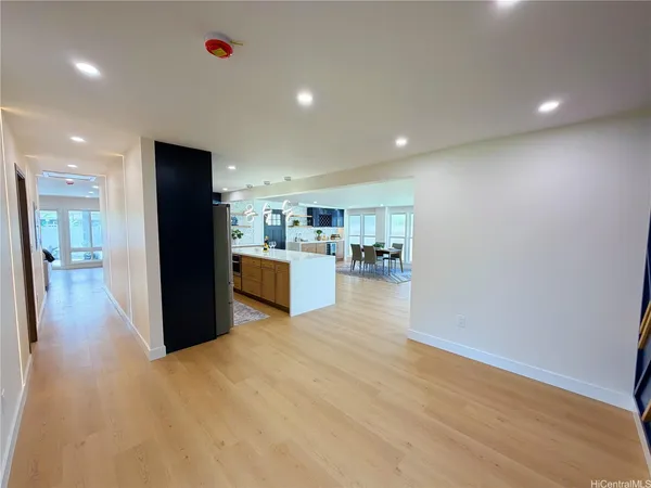 $1,999,000 | 225 Aikane Street, Kailua, HI 96734