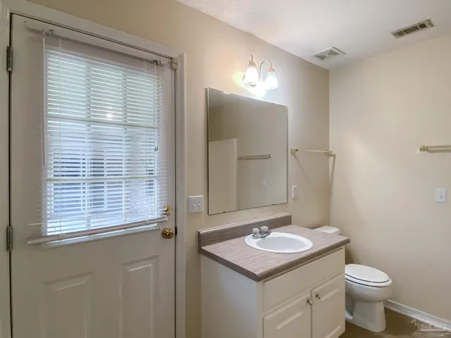 $2,350 | 9121 Sebring Drive, Pensacola, FL 32506