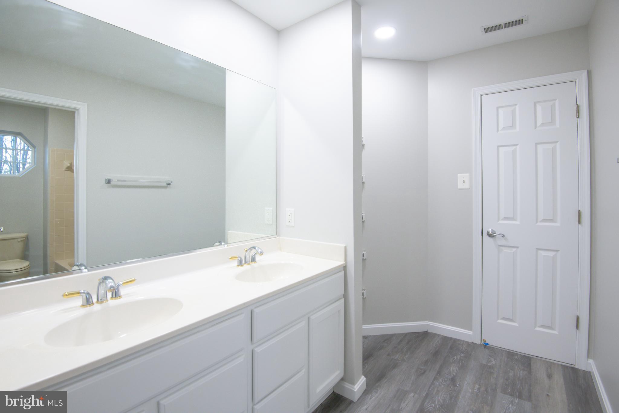 24900 Frederick Road Clarksburg, MD 20871 - Photo 34 of 41