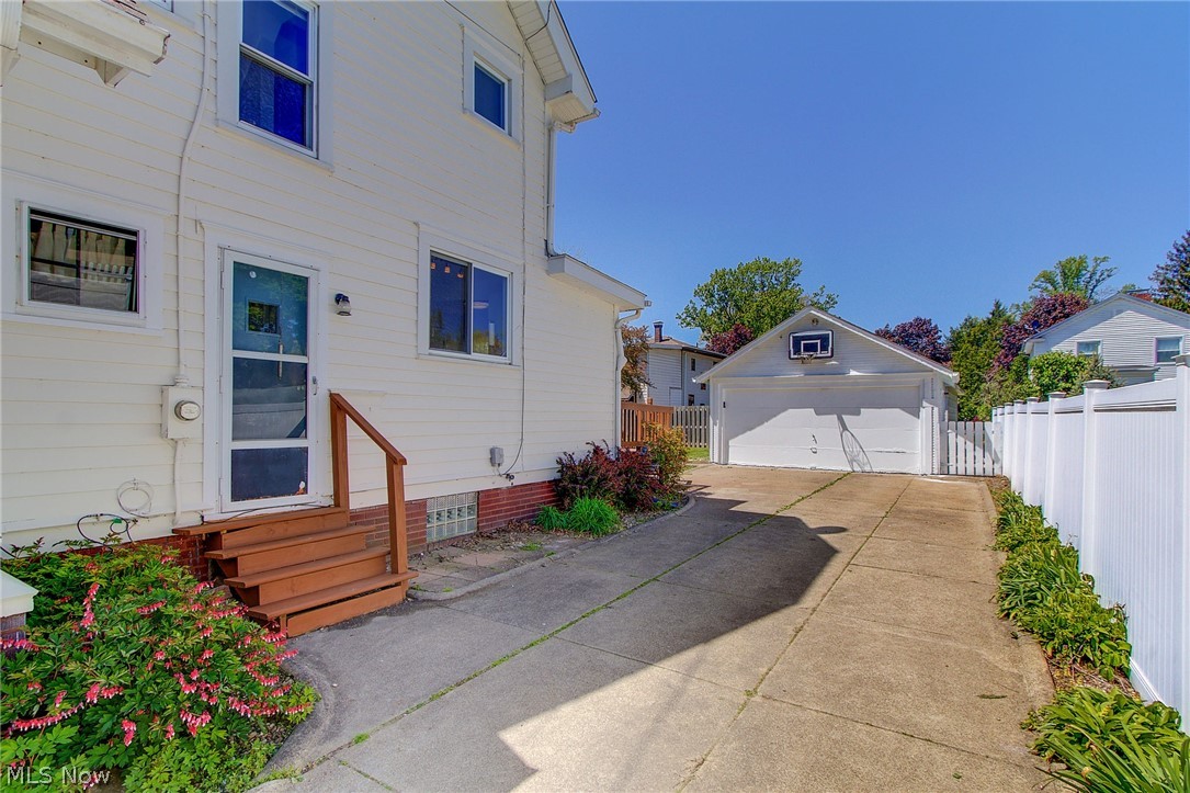 1074 Avon Street Akron, OH 44310 - Photo 19 of 22 Gallery Image 19