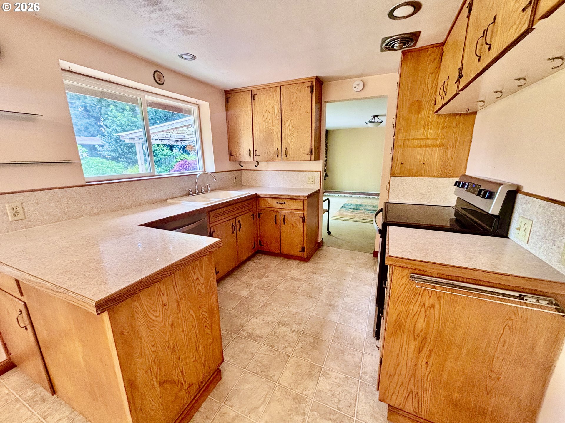 45 Rustic Place Eugene, OR 97401 - Photo 7 of 25