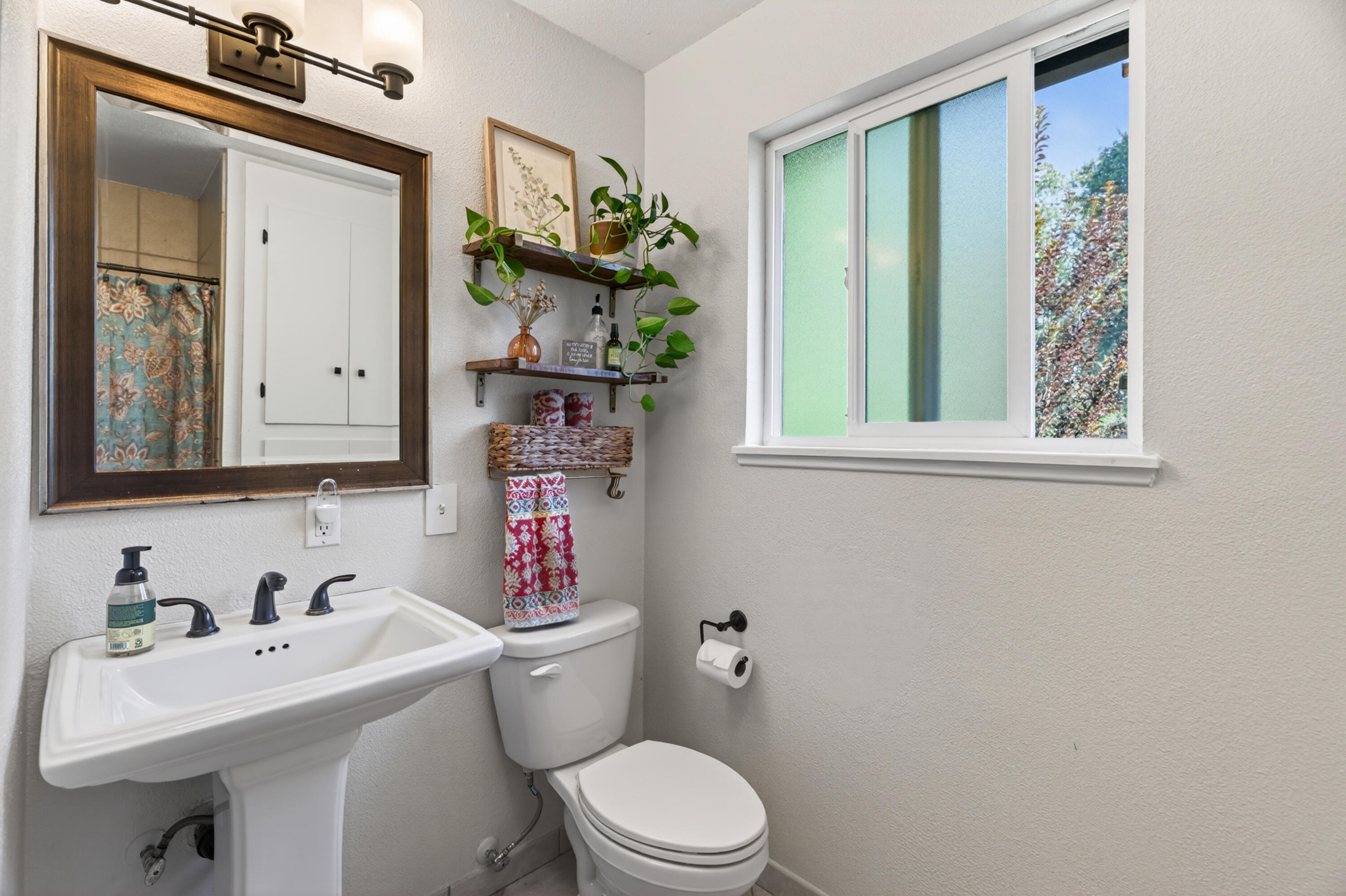 1451 Carter Way Redding, CA 96002 - Photo 41 of 52 1451 Carter Way-01629