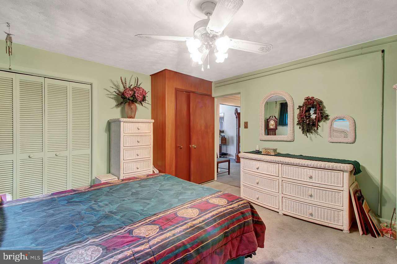 2270 Baker Road York, PA 17408 - Photo 12 of 25 Gallery Image 12