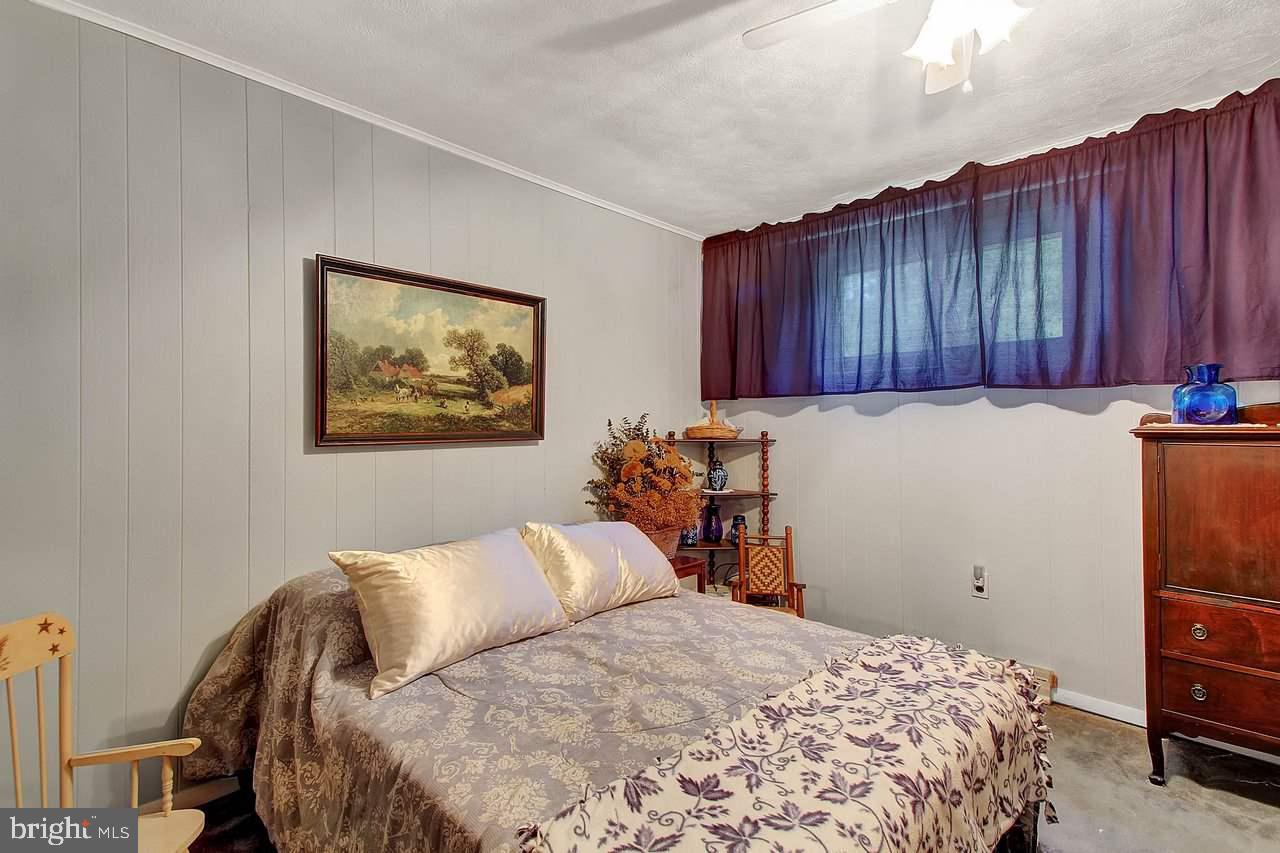 2270 Baker Road York, PA 17408 - Photo 17 of 25 Gallery Image 17