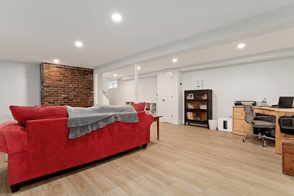 28 Seward Road Stoneham, MA 02180 - Photo 31 of 42 Gallery Image 31