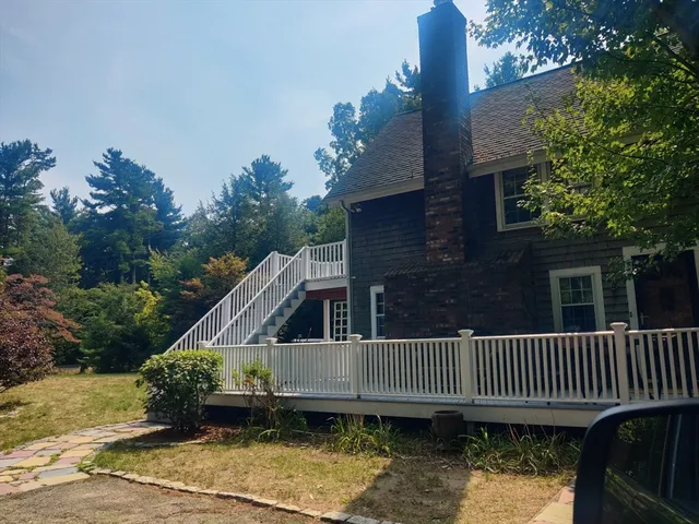 $749,900 | 151 Plymouth Street, Halifax, MA 02338