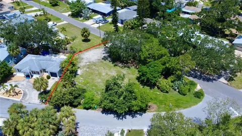 $395,000 | 4725 Trade Winds Drive South, Gulfport, FL 33711