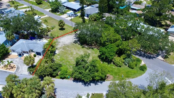 $395,000 | 4725 Trade Winds Drive South, Gulfport, FL 33711