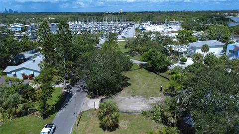 $395,000 | 4725 Trade Winds Drive South, Gulfport, FL 33711