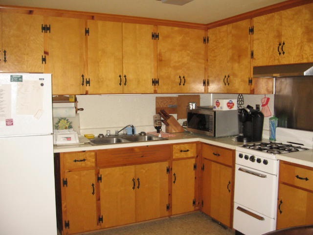 2636 Shady Shores Road Lupton, MI 48635 - Photo 12 of 17 1832417-11.JPG