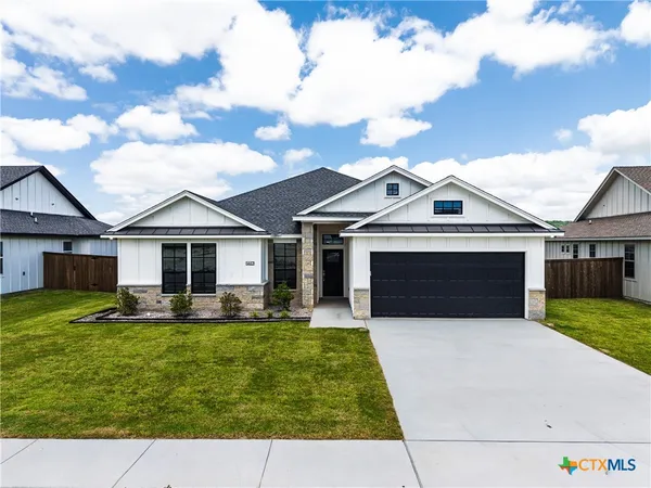 $399,500 | 1462 Walker Pl Boulevard, Copperas Cove, TX 76522