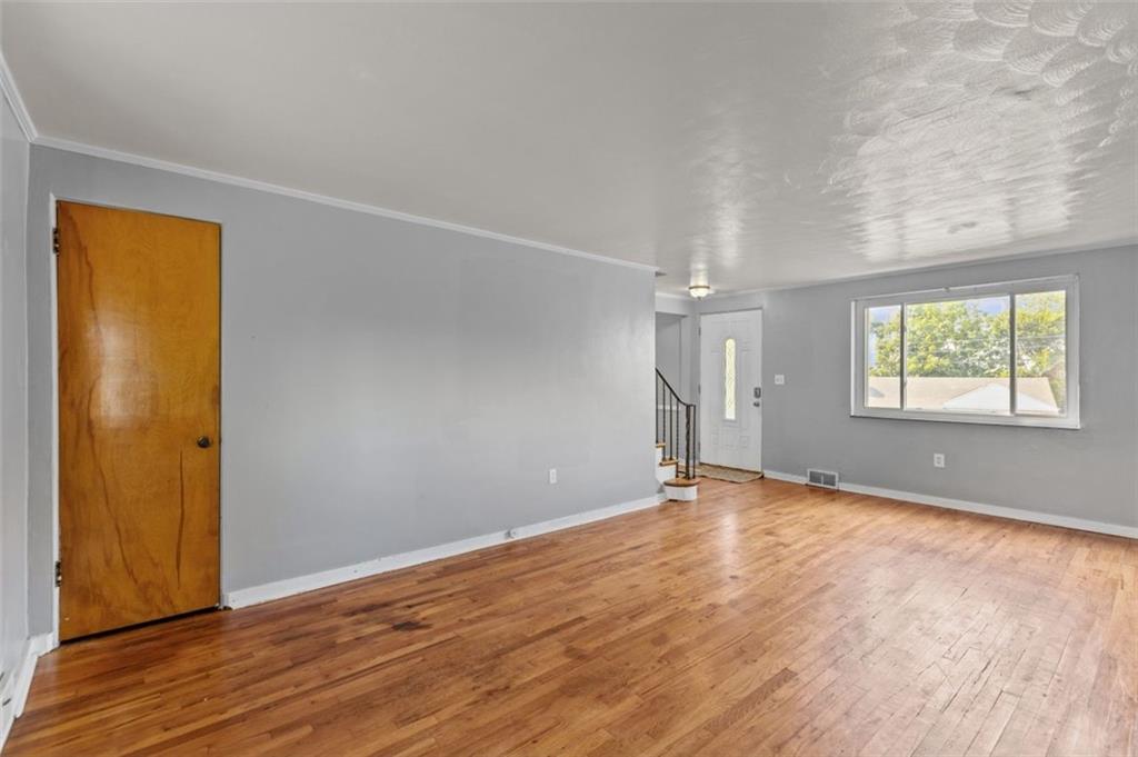 1319 Bower Hill Road Pittsburgh, PA 15243 - Photo 5 of 28 Gallery Image 5