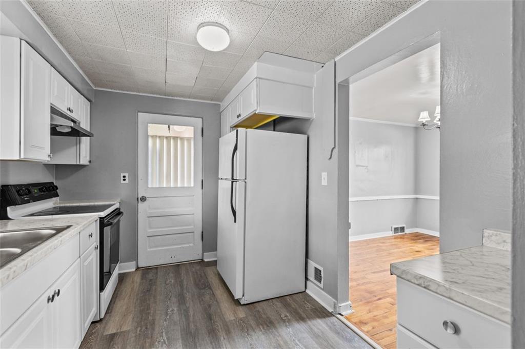 1319 Bower Hill Road Pittsburgh, PA 15243 - Photo 10 of 28 Gallery Image 10