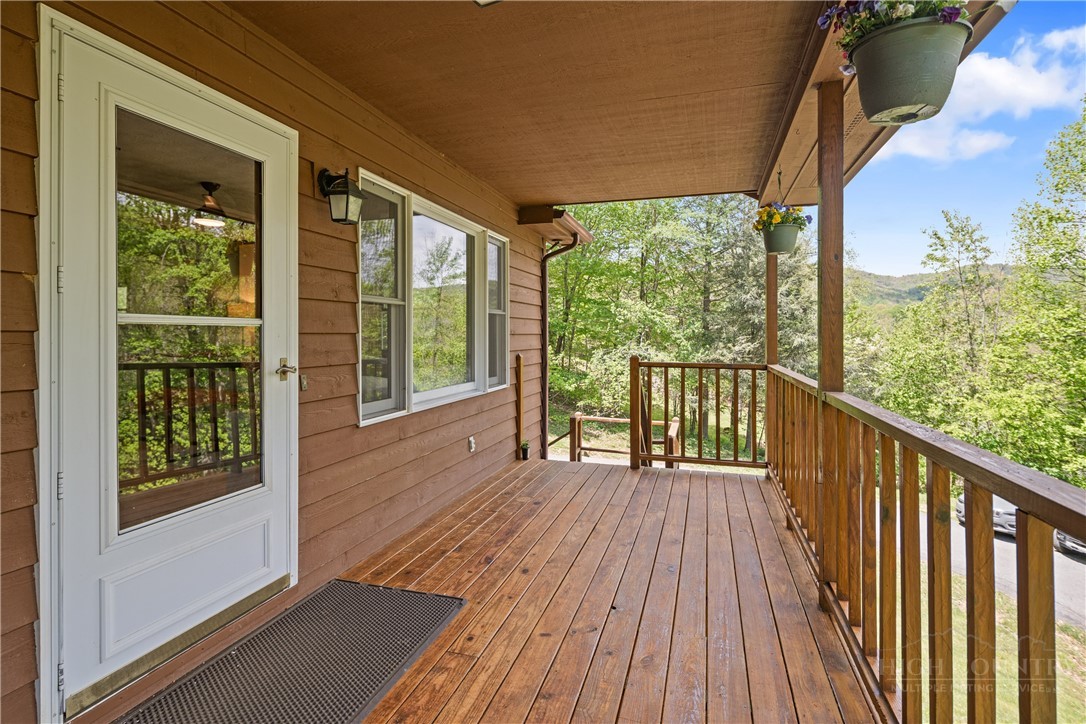 280 Moss Hill Road Boone, NC 28607 - Photo 11 of 44
