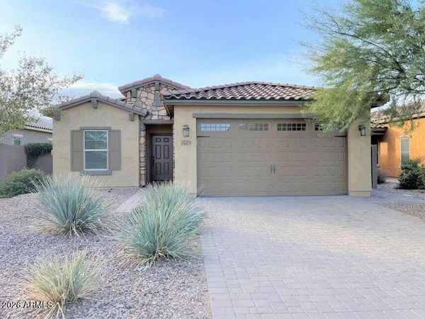 $2,495 | 2723 East Mewes Road, Gilbert, AZ 85298