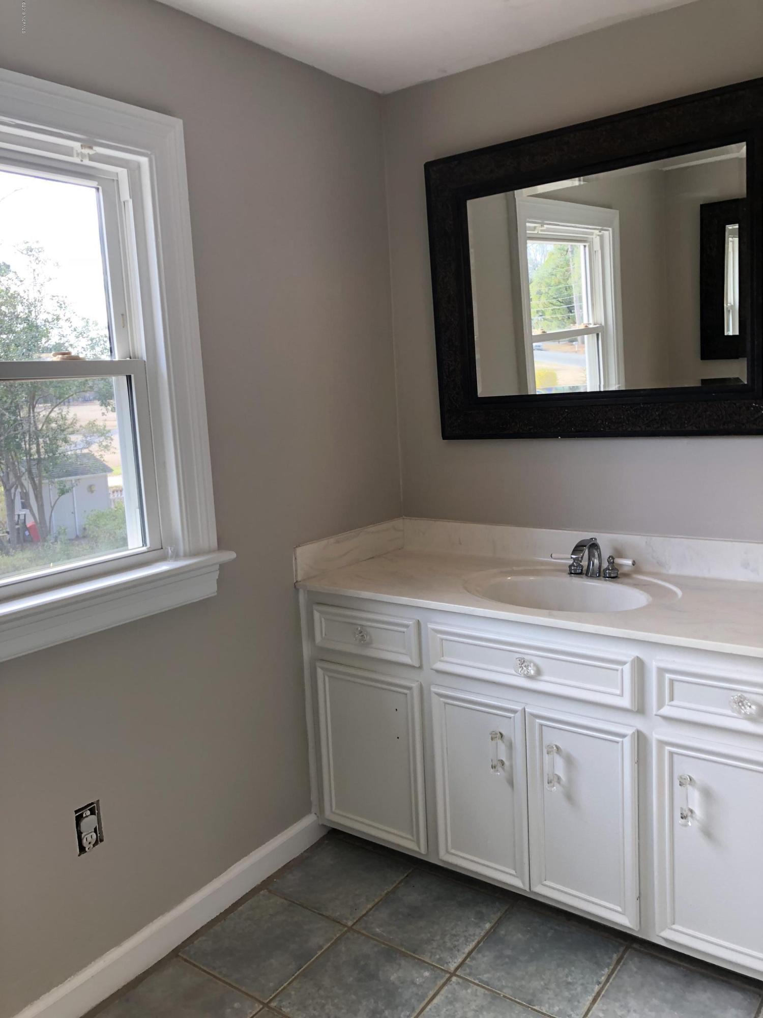 1210 Stockton Road Kinston, NC 28504 - Photo 24 of 33 22