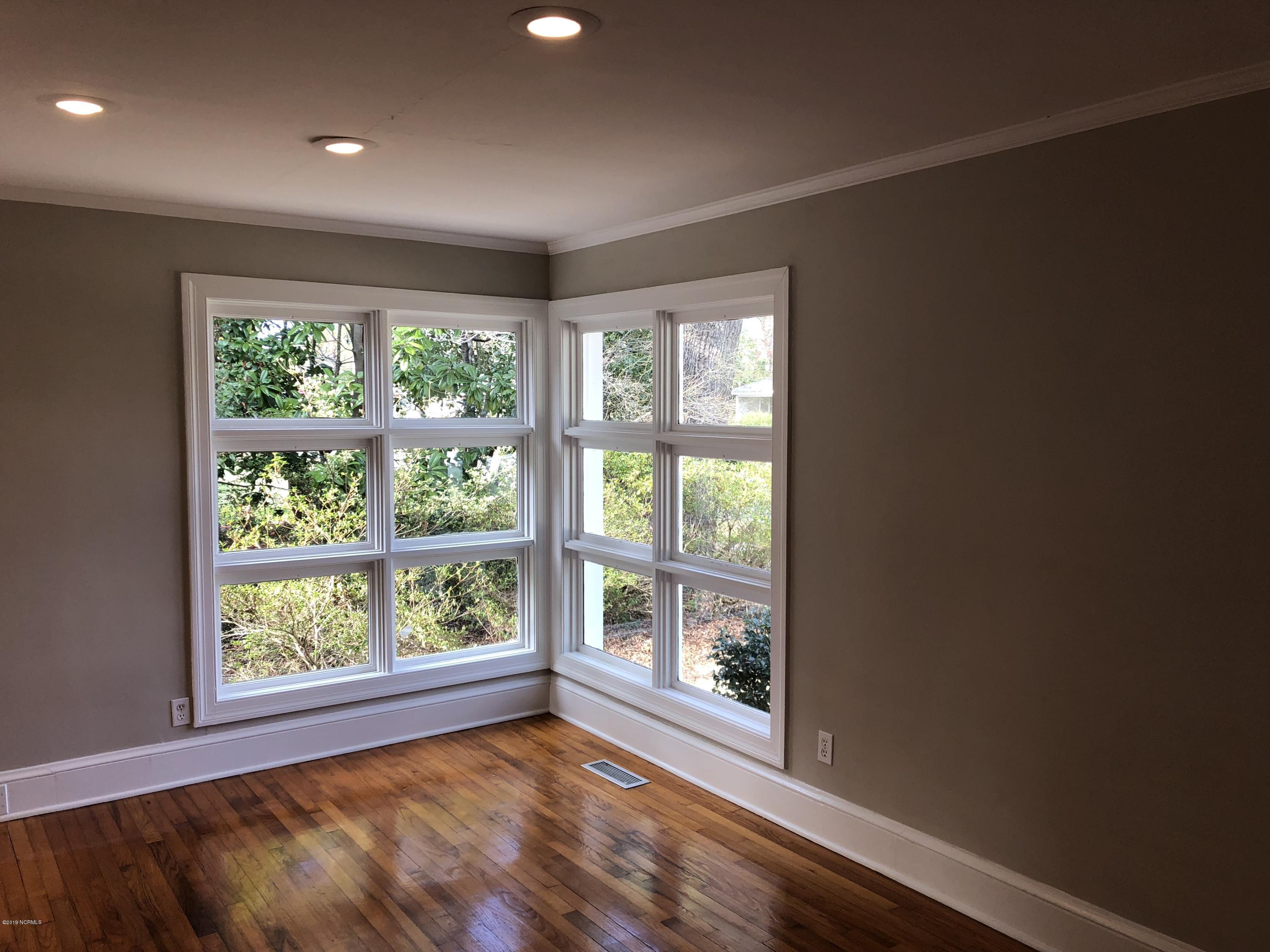 1210 Stockton Road Kinston, NC 28504 - Photo 4 of 33 4