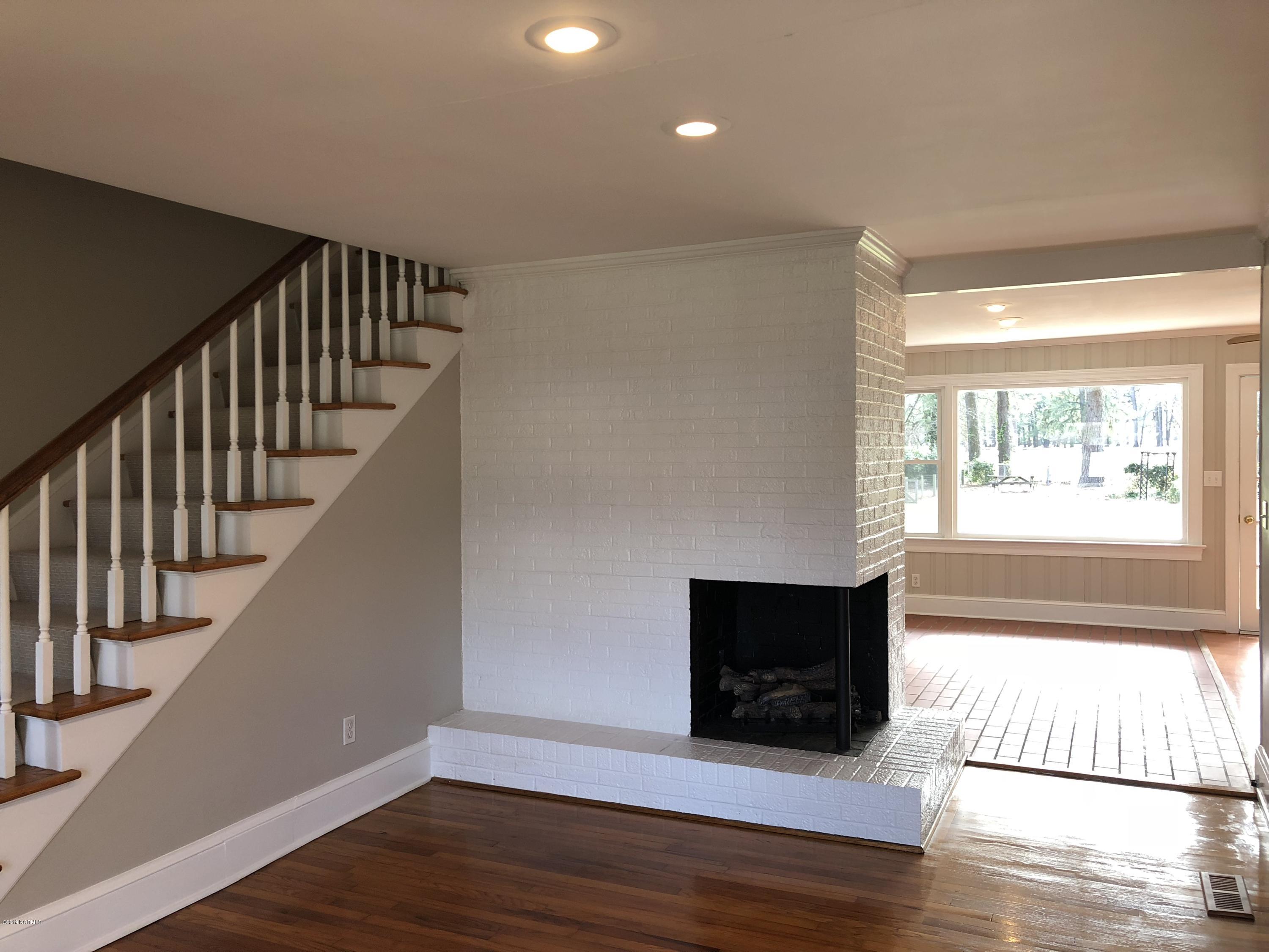 1210 Stockton Road Kinston, NC 28504 - Photo 6 of 33 6