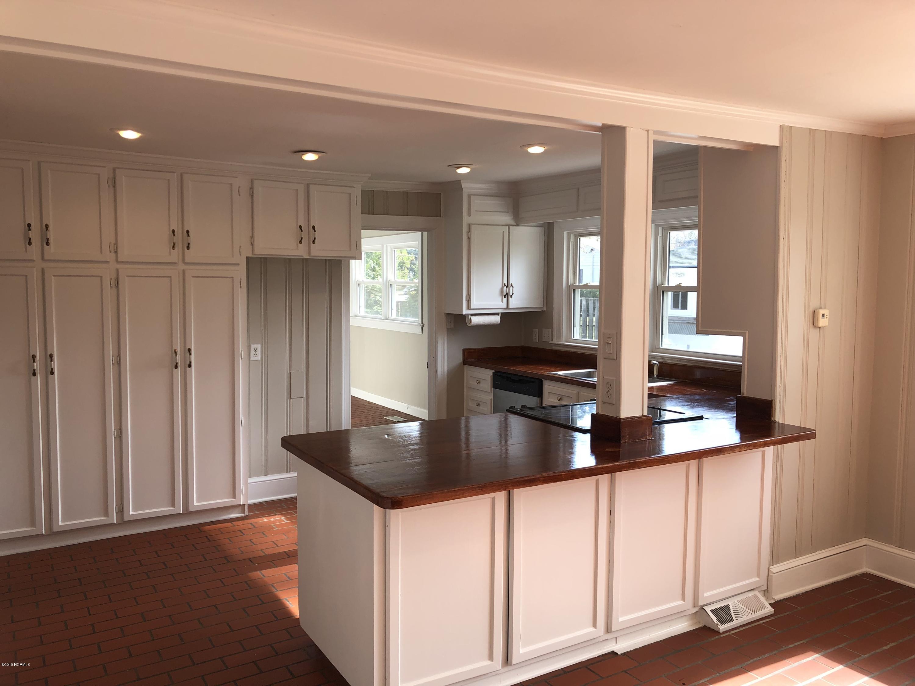 1210 Stockton Road Kinston, NC 28504 - Photo 9 of 33 9