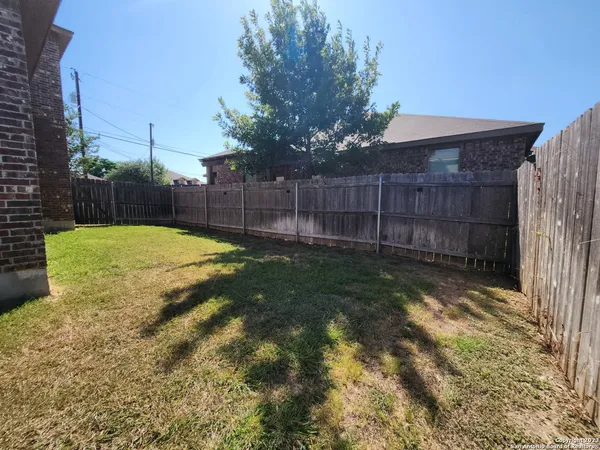 $1,425 | 303 Rosalie Drive, New Braunfels, TX 78130